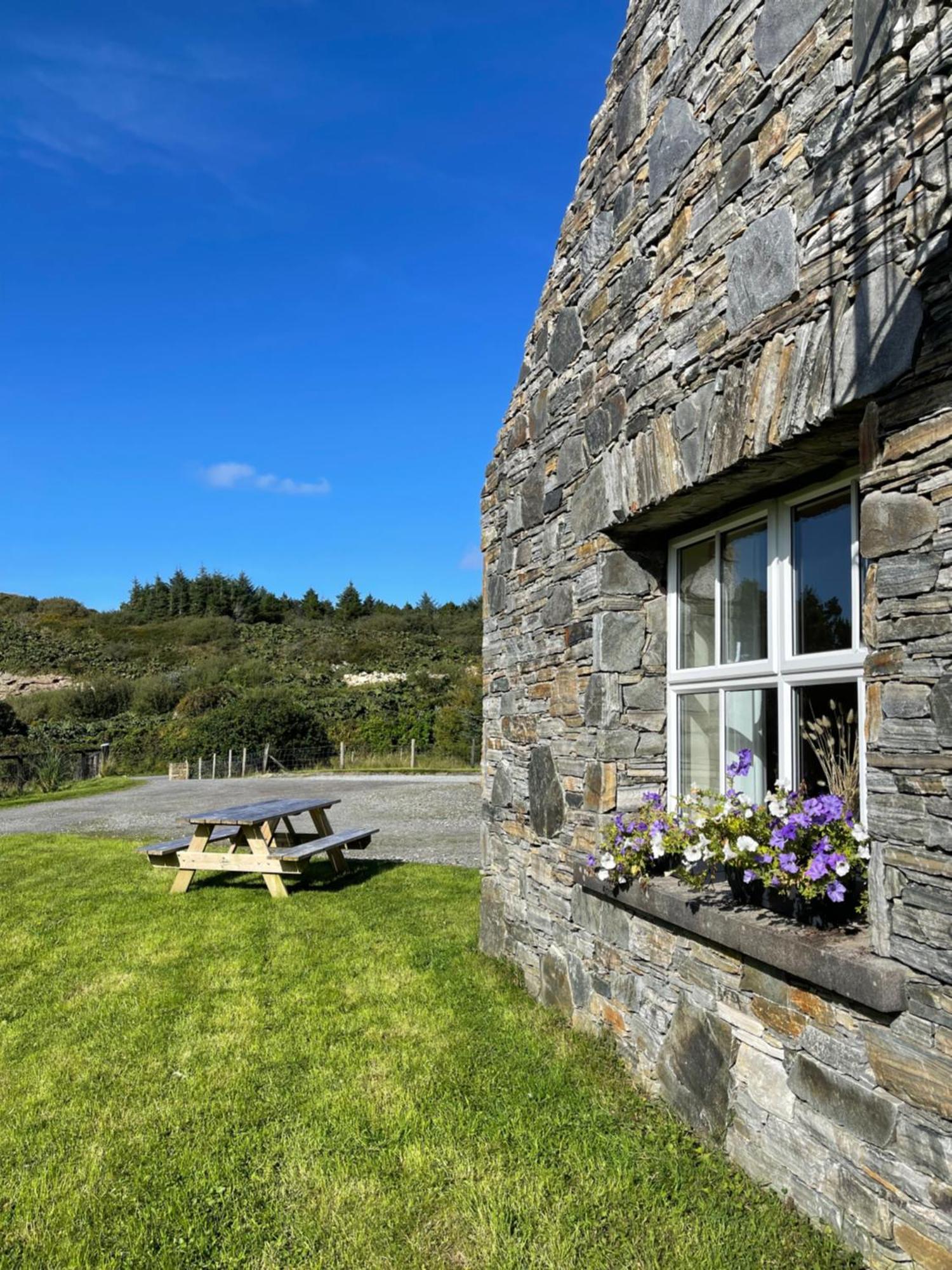 Shanakeever Farm - 3 Bedroom Apartment Clifden Kültér fotó