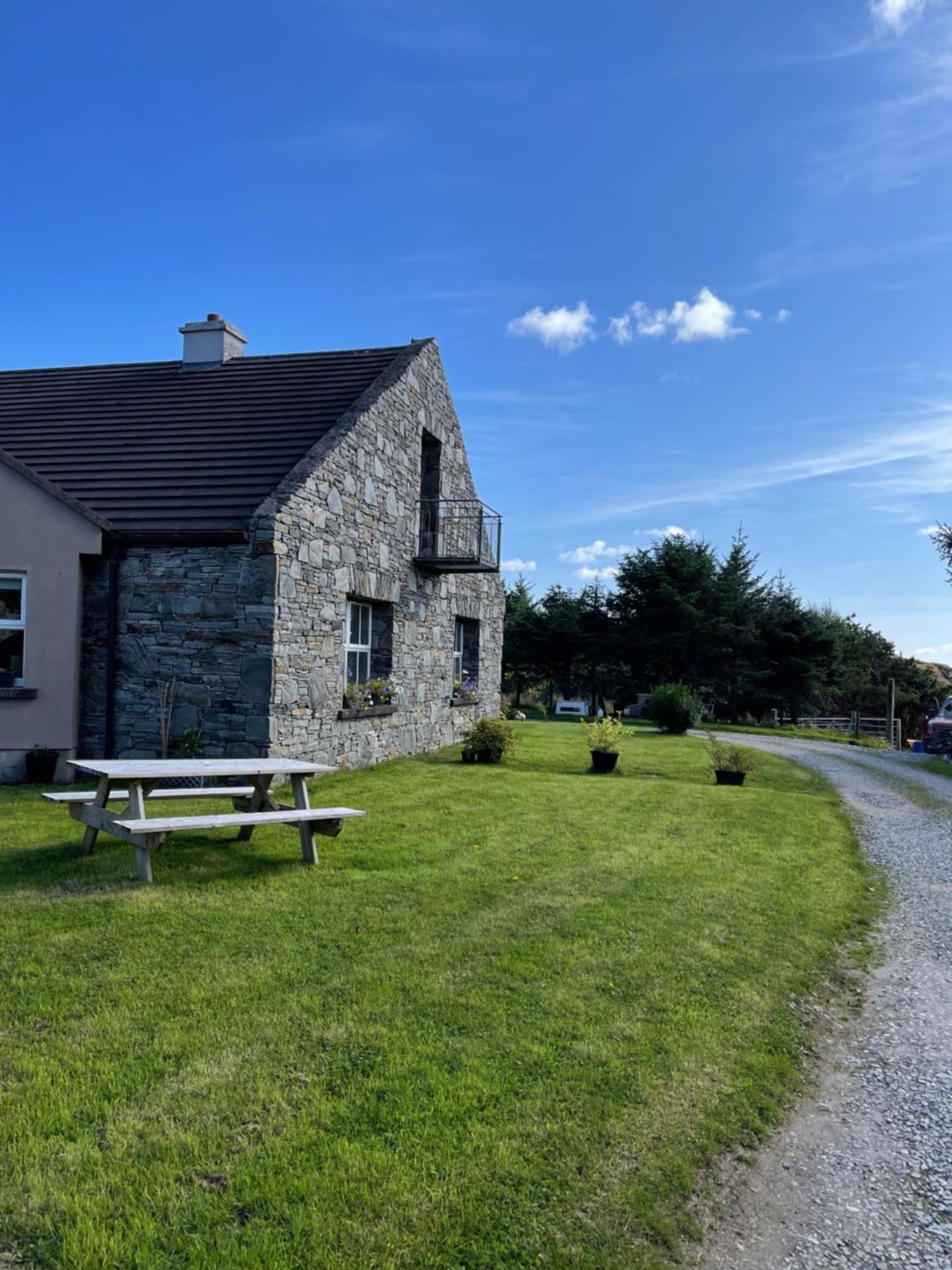 Shanakeever Farm - 3 Bedroom Apartment Clifden Kültér fotó